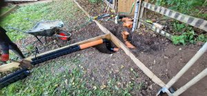 TAP FARM - Effingham, Surrey