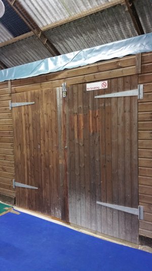 TAP FARM - Effingham, Surrey