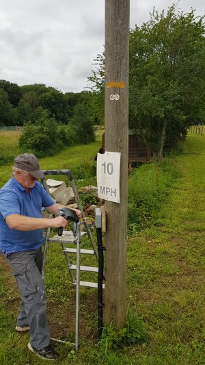 TAP FARM - Effingham, Surrey